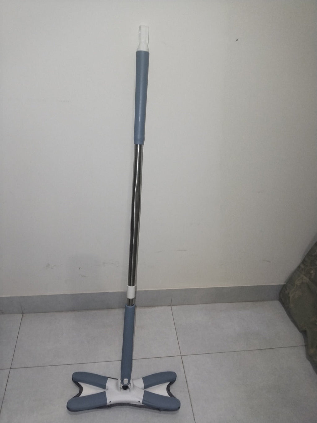 360° Floor Mop Self-Wring Cleaning System for Tiles, Wood & Marble